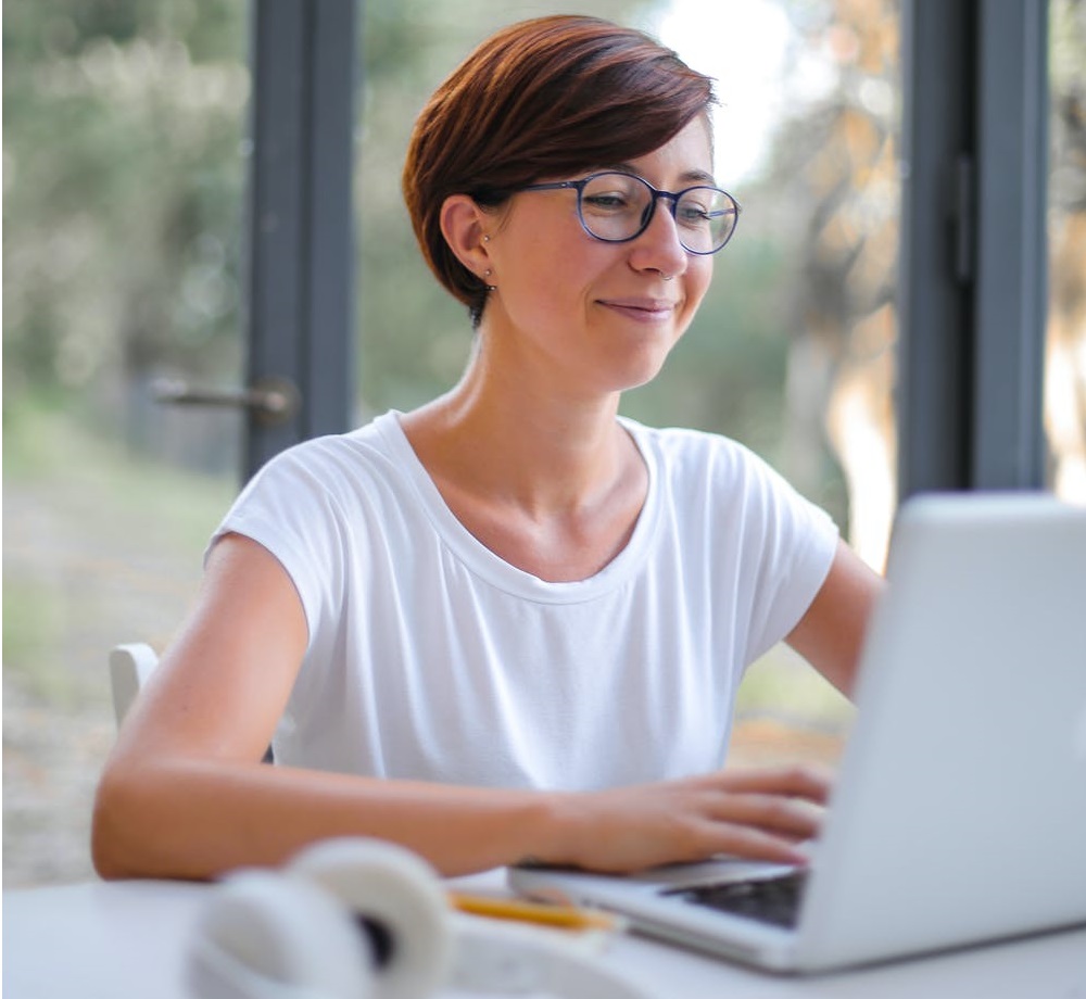 woman saving money on business travel